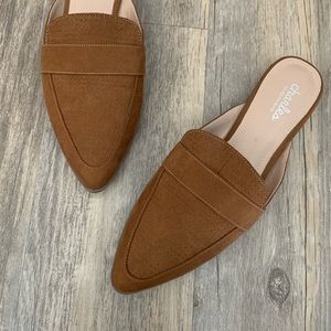 Charles by Charles David Pointy Toe Mule 7.5